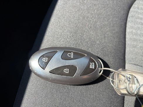 Used 2025 Hyundai Sonata SEL FWD image 24
