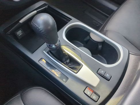 Used 2018 Acura RDX w/Advance Pkg image 24