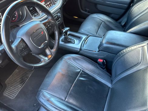 Used 2019 Dodge Charger SXT w/ Plus Group RWD image 10