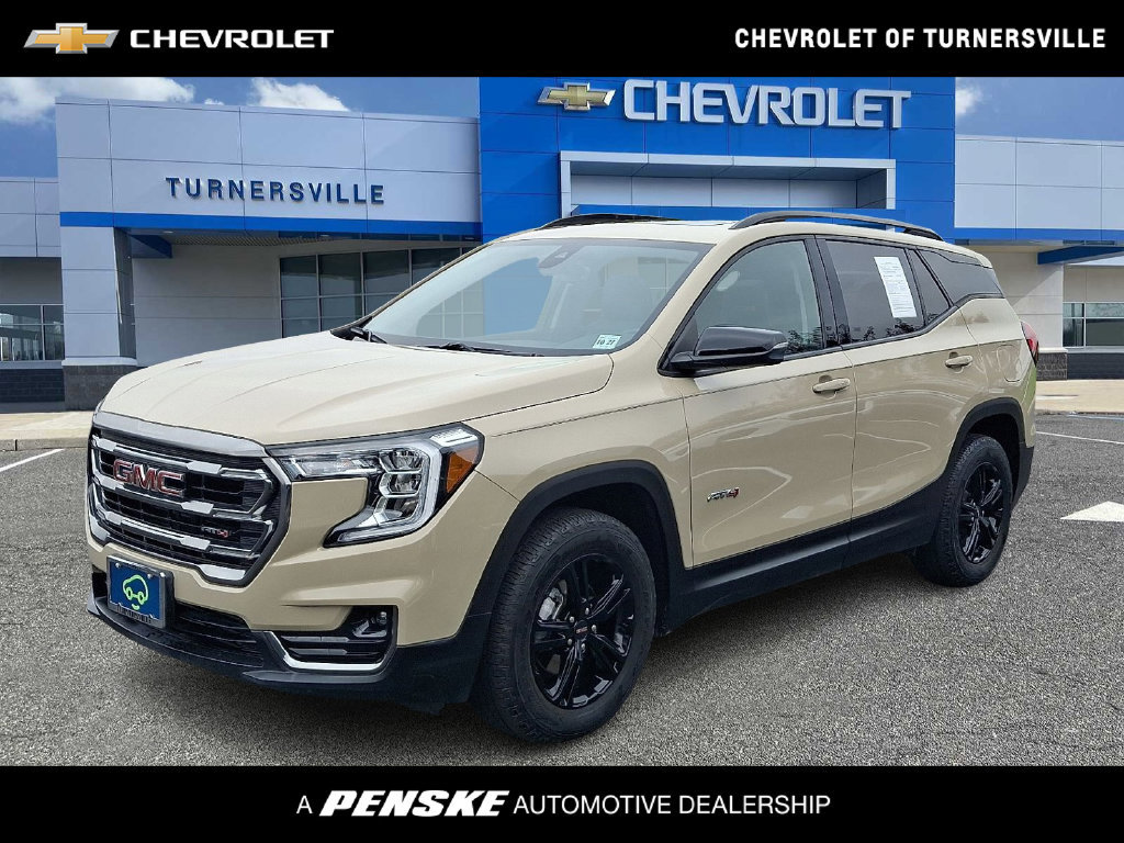 Certified 2022 GMC Terrain AT4 AWD/4WD image 1