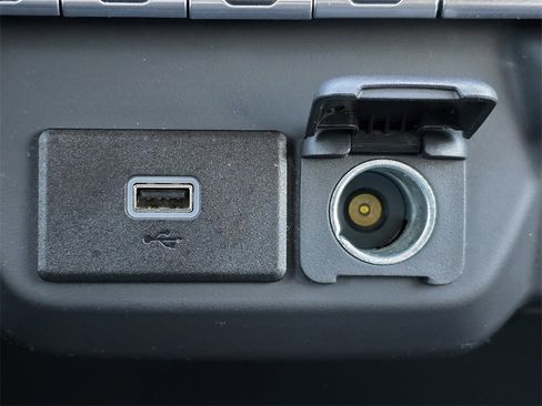 Used 2019 Chevrolet Silverado 1500 Custom Trail Boss w/ Custom Convenience Package image 23