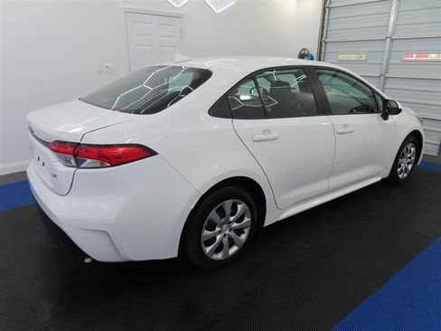 Used 2024 Toyota Corolla LE FWD image 14