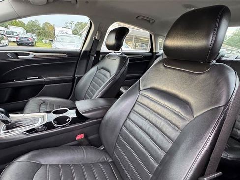 Used 2013 Ford Fusion SE FWD image 36