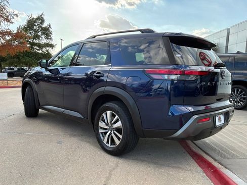 Used 2026 Nissan Pathfinder SL AWD/4WD image 8