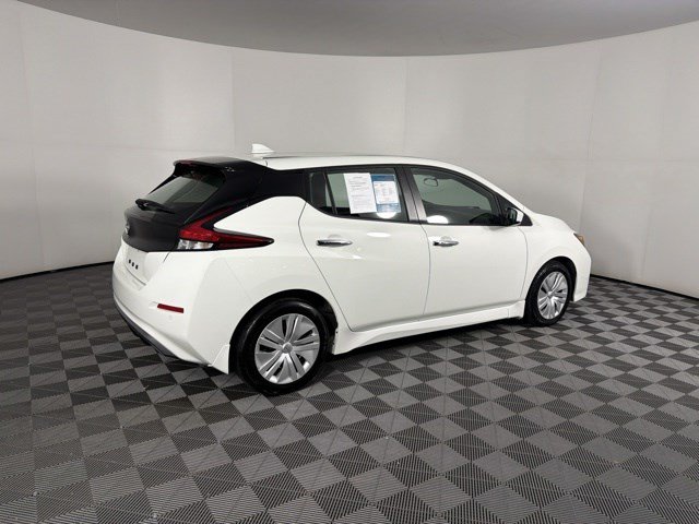 Used 2024 Nissan Leaf S FWD image 9