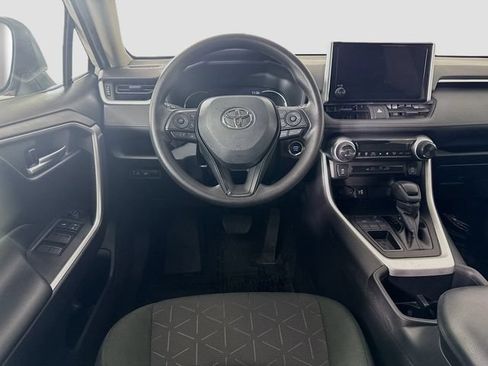 Certified 2023 Toyota RAV4 XLE FWD image 22