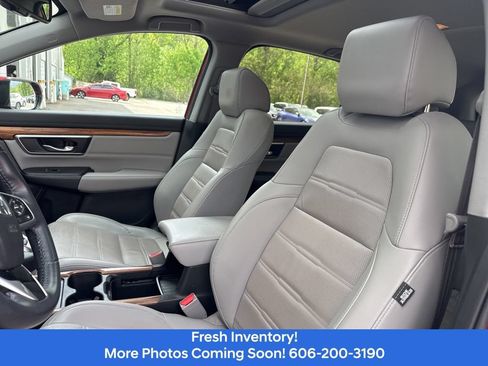Used 2022 Honda CR-V Touring image 12