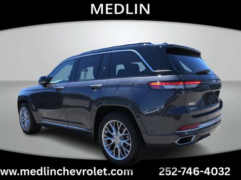 Used 2025 Jeep Grand Cherokee Summit AWD/4WD image 7