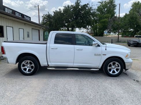 Used 2018 RAM 1500 Laramie w/ Convenience Group AWD/4WD image 1