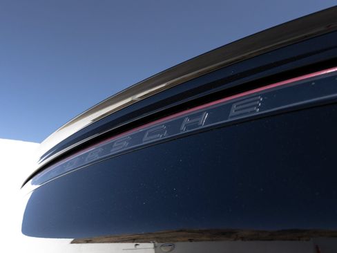 Certified 2022 Porsche Cayenne GTS AWD/4WD image 12