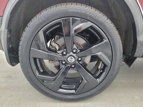 Used 2020 Nissan Rogue Sport SL FWD image 31