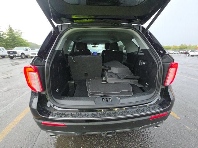 Used 2023 Ford Explorer XLT w/ Equipment Group 202A AWD/4WD image 28