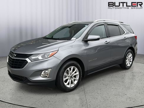 Used 2019 Chevrolet Equinox LT image 2