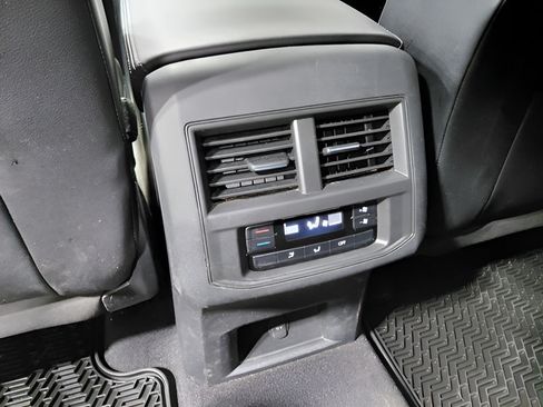 Used 2022 Volkswagen Atlas SE AWD/4WD image 38