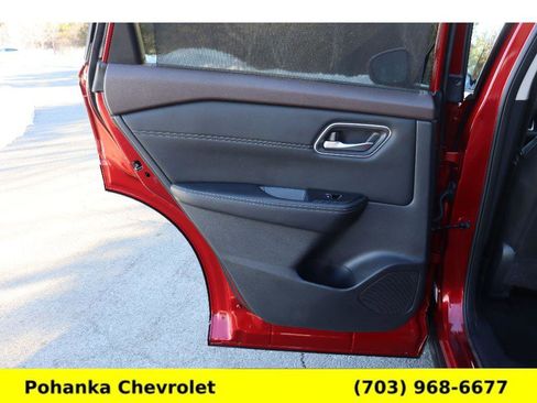 Used 2021 Nissan Rogue SL image 22