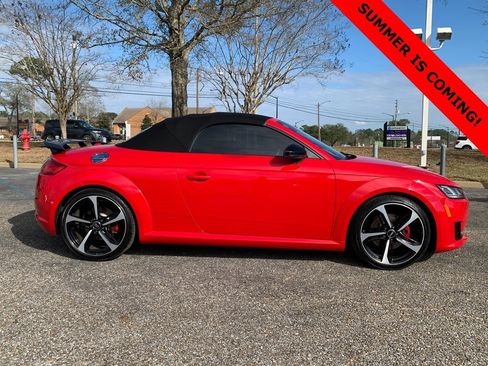 Used 2018 Audi TT 2.0T w/ Technology Package image 2