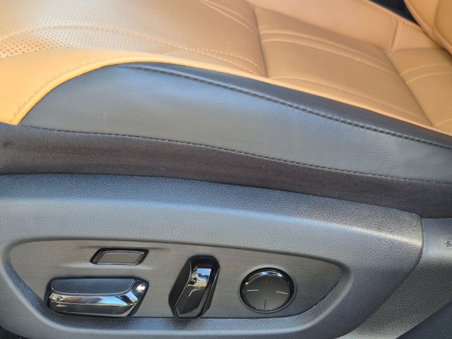 Used 2025 Lexus ES 300h w/ Technology Package FWD image 4