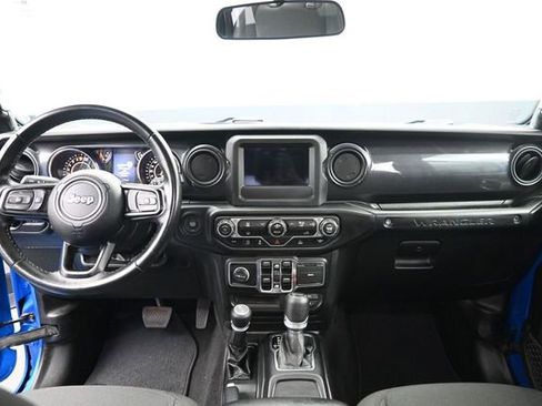 Used 2022 Jeep Wrangler Unlimited Sport AWD/4WD image 23