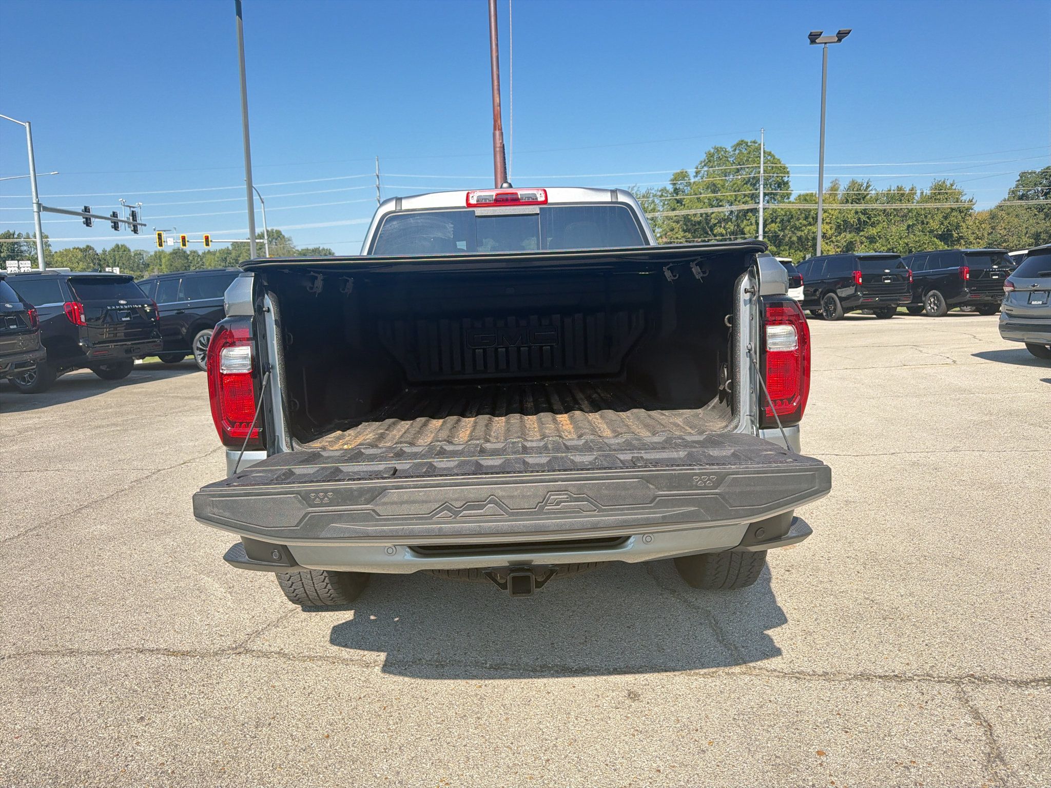 Used 2024 GMC Canyon AT4 w/ AT4 Premium Package AWD/4WD image 19