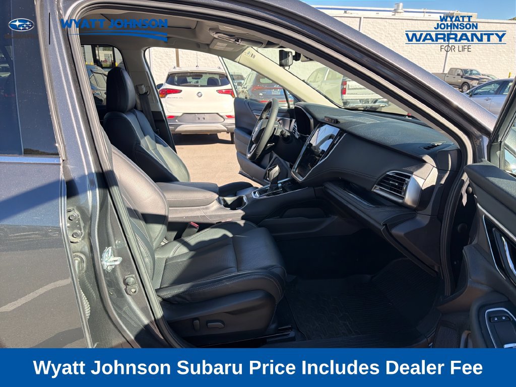 Used 2025 Subaru Outback Touring XT AWD/4WD image 38