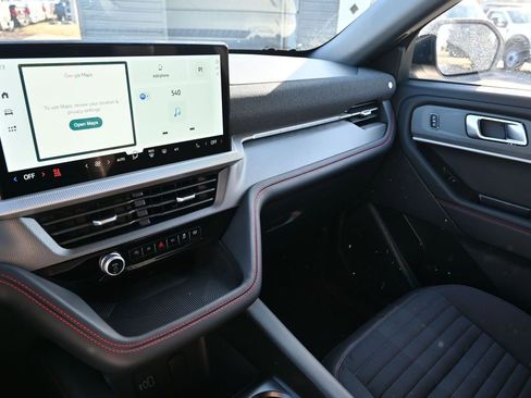 New 2026 Ford Explorer ST-Line w/ ST-Line Street Pack image 23