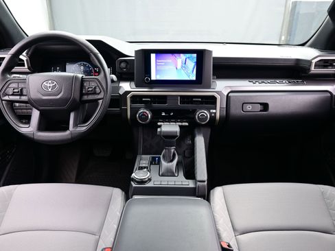 Used 2025 Toyota Tacoma SR5 image 17