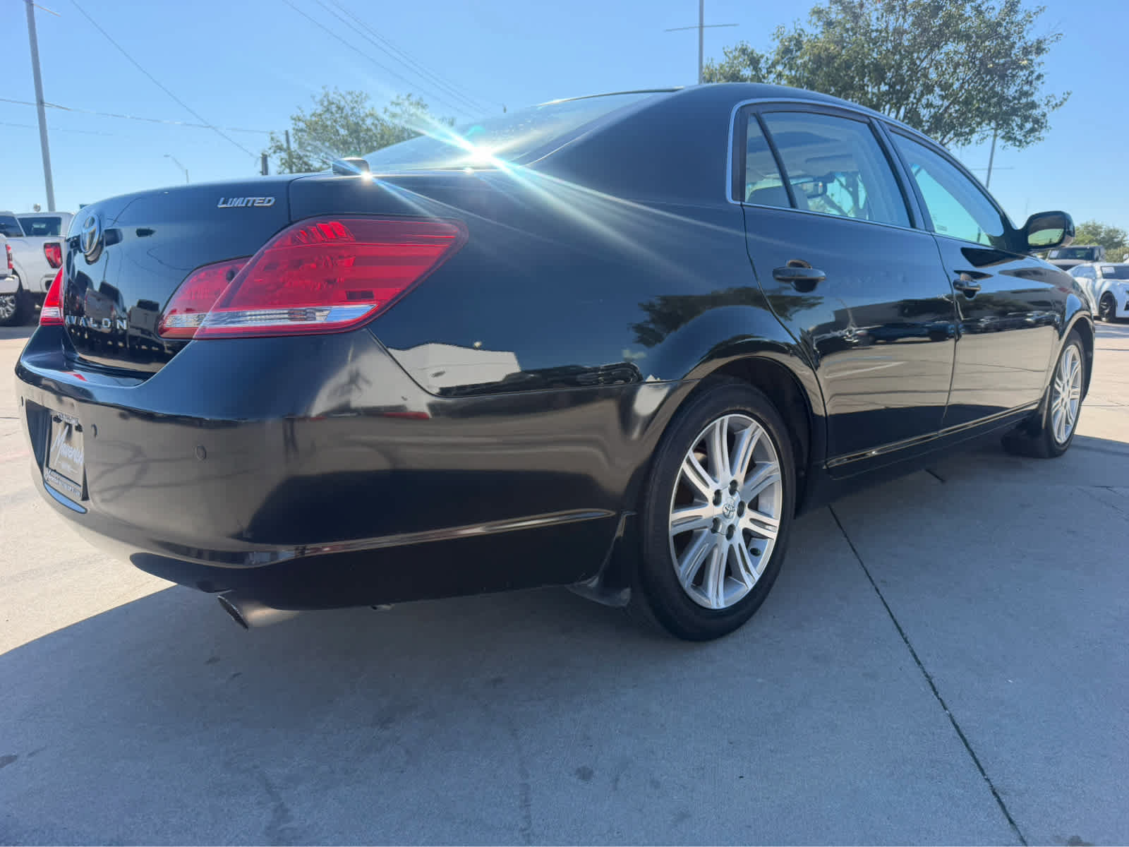 Used 2006 Toyota Avalon XL FWD image 3