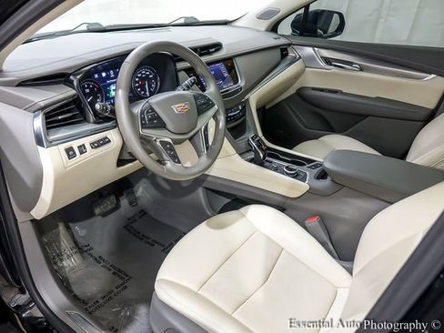 Certified 2023 Cadillac XT5 Premium Luxury w/ Technology Package AWD/4WD image 11