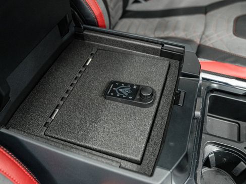 Used 2025 Ford F250 Lariat w/ Lariat Ultimate Package image 41