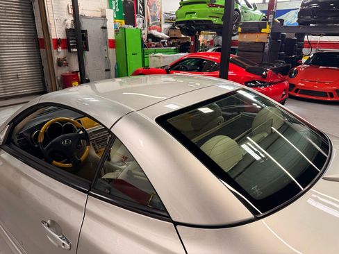 Used 2004 Lexus SC 430 Convertible RWD image 25