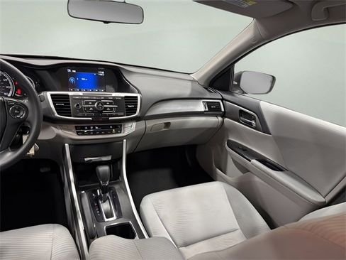 Used 2014 Honda Accord LX image 25