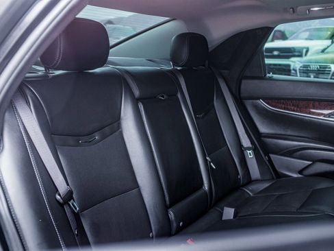 Used 2013 Cadillac XTS Premium image 43