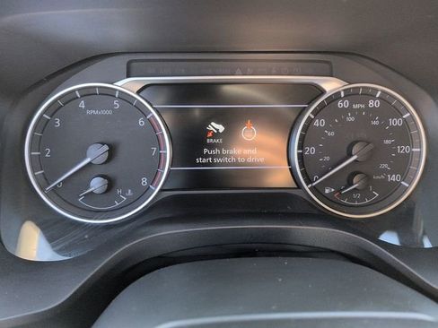 Used 2025 Nissan Rogue SV image 20