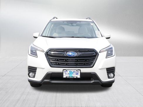 Used 2023 Subaru Forester Premium AWD/4WD image 2