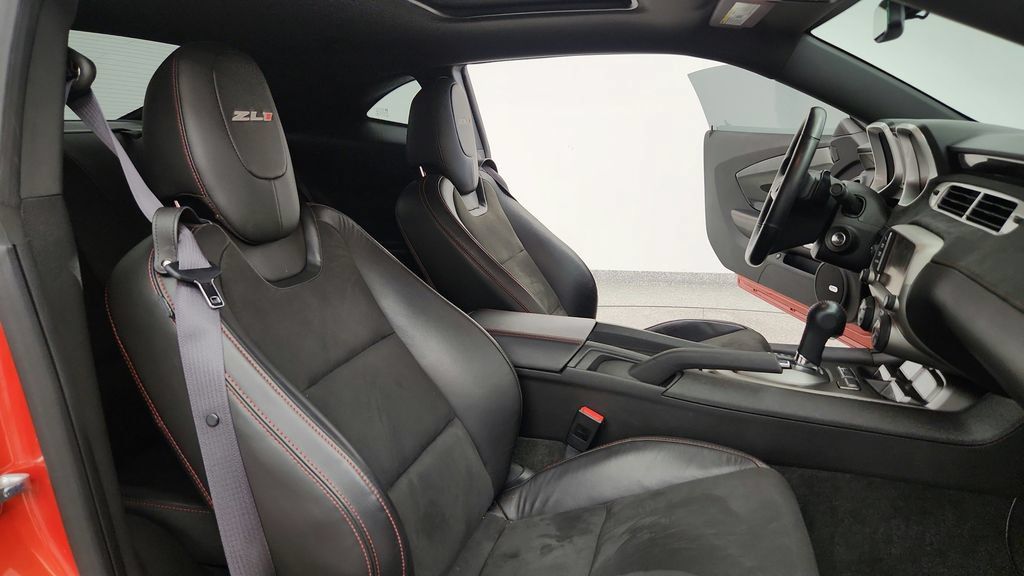 Used 2013 Chevrolet Camaro ZL1 RWD image 27