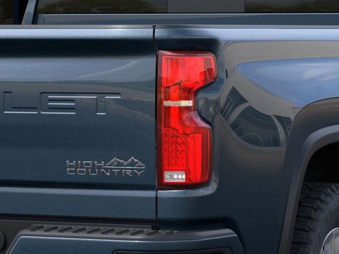New 2025 Chevrolet Silverado 2500 High Country w/ High Country Premium Package image 11