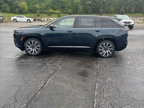 New 2025 Jeep Wagoneer S Limited image 8