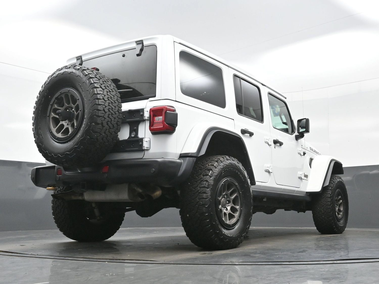Used 2023 Jeep Wrangler Unlimited Rubicon 392 w/ Xtreme Recon 35" Tire Package AWD/4WD image 30