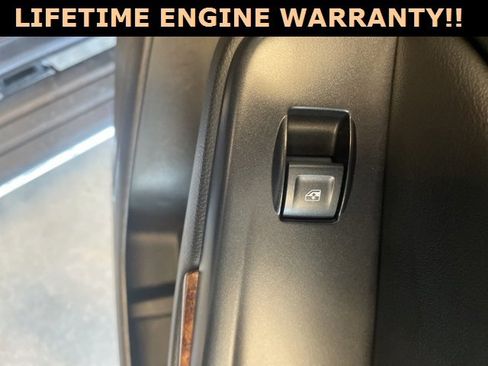 Used 2018 Chevrolet Suburban Premier image 44