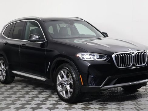 Used 2024 BMW X3 sDrive30i w/ Premium Package RWD image 3