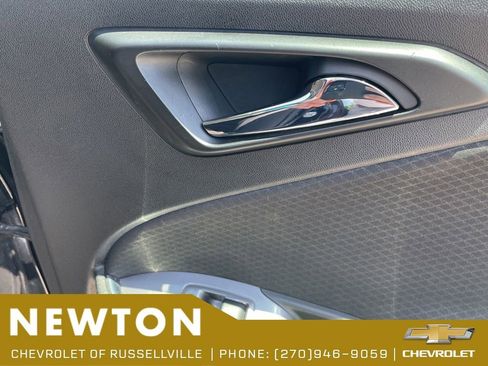 Used 2020 Chevrolet Malibu LT FWD image 31