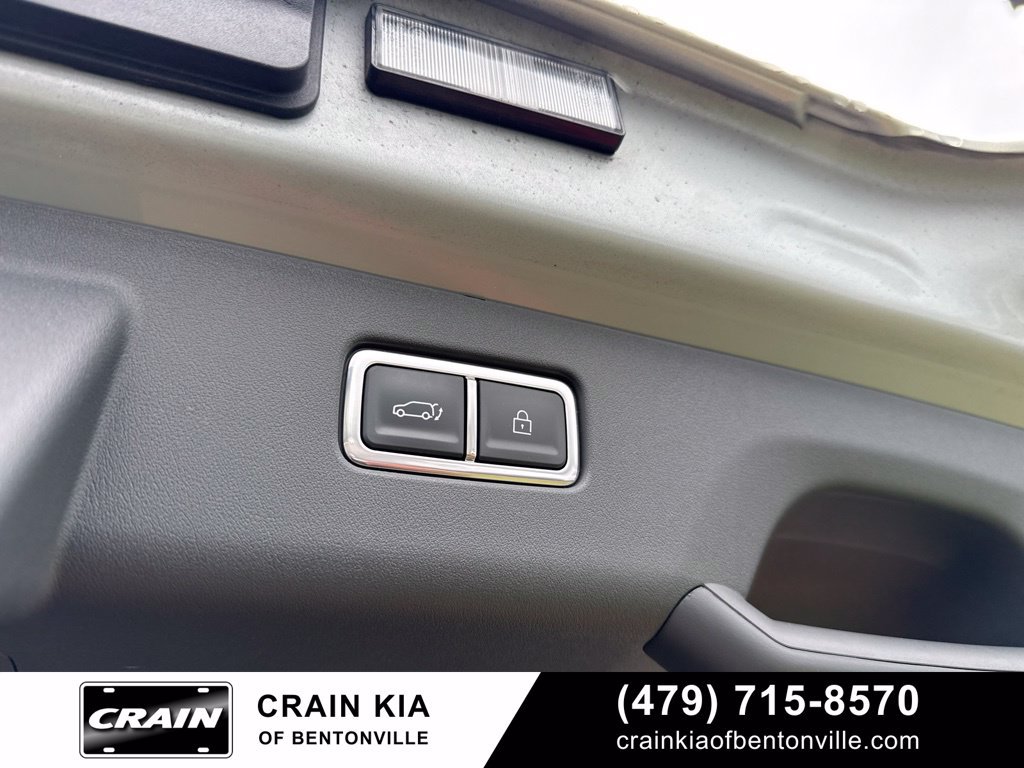 Certified 2024 Kia EV9 Land AWD/4WD image 25