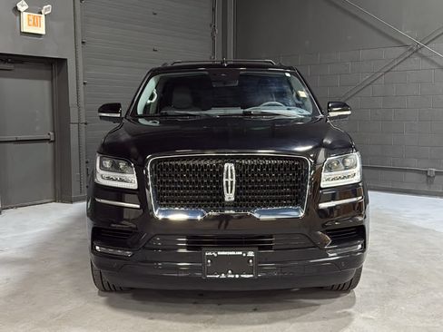 Used 2020 Lincoln Navigator Reserve w/ Equipment Group 208A Reserve AWD/4WD image 2