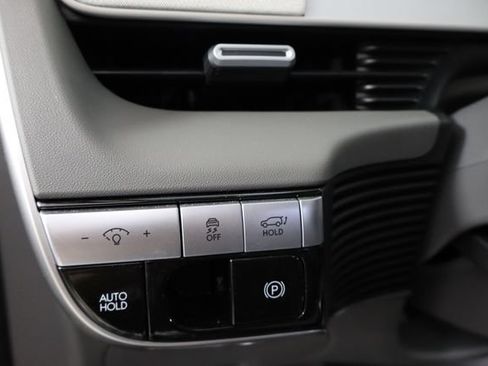 Used 2024 Hyundai Ioniq 5 SEL RWD image 20