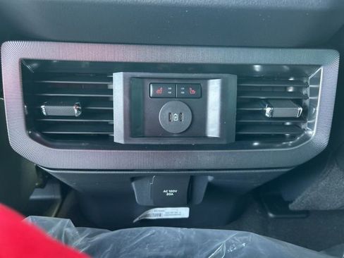 New 2026 Ford F250 Platinum AWD/4WD image 18