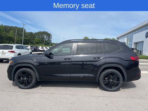 Used 2022 Volkswagen Atlas SEL R-Line AWD/4WD image 9