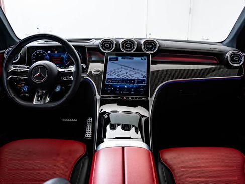 Used 2024 Mercedes-Benz GLC 43 AMG 4MATIC image 35