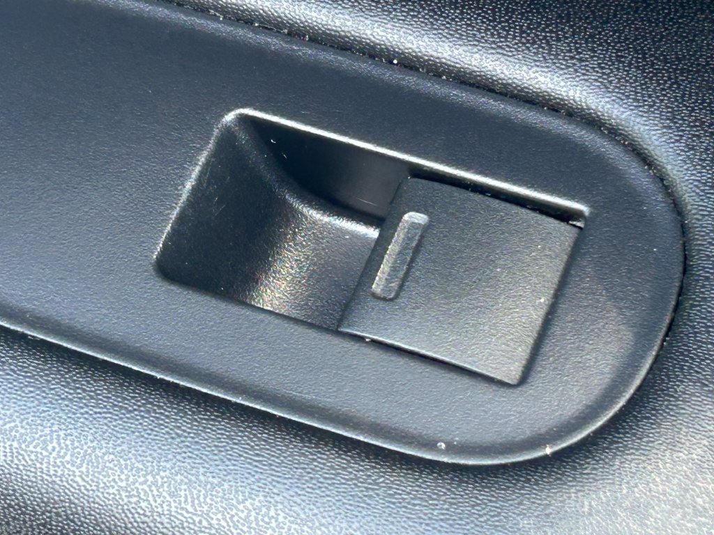Used 2021 Honda HR-V EX image 35