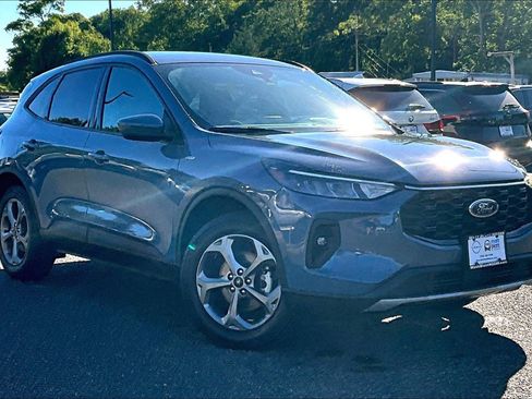 Used 2025 Ford Escape ST-Line Select AWD/4WD image 32