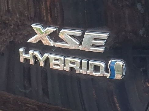 Used 2020 Toyota RAV4 XSE AWD/4WD image 28